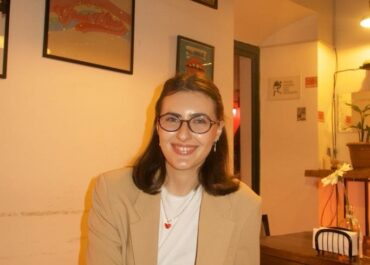 ანა წიქარიშვილის ,,ვებერთელა“ სიყვარულის საიდუმლოებანი