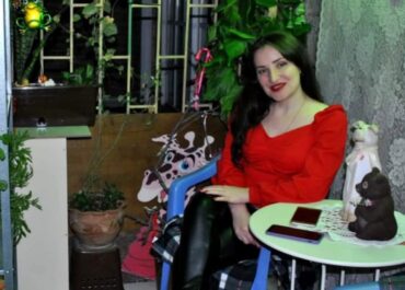 ეთო ბოკელავაძე მეცნიერებით ჯერ კიდევ  ბაკალავრიატში სწავლის პერიოდში დაინტერესდა