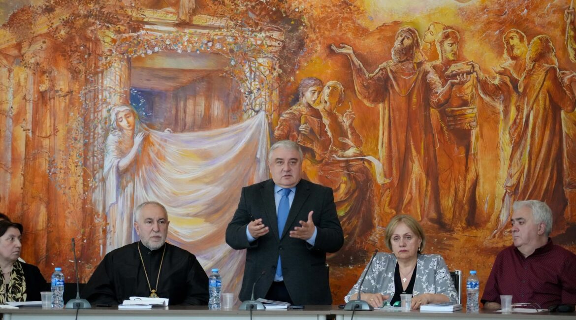 XX საფაკულტეტო სამეცნიერო კონფერენცია პროფესორ ზურაბ ჭუმბურიძის დაბადებიდან 100 წლისთავს მიეძღვნა